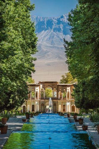 Iran attractions: Shazdeh Garden
