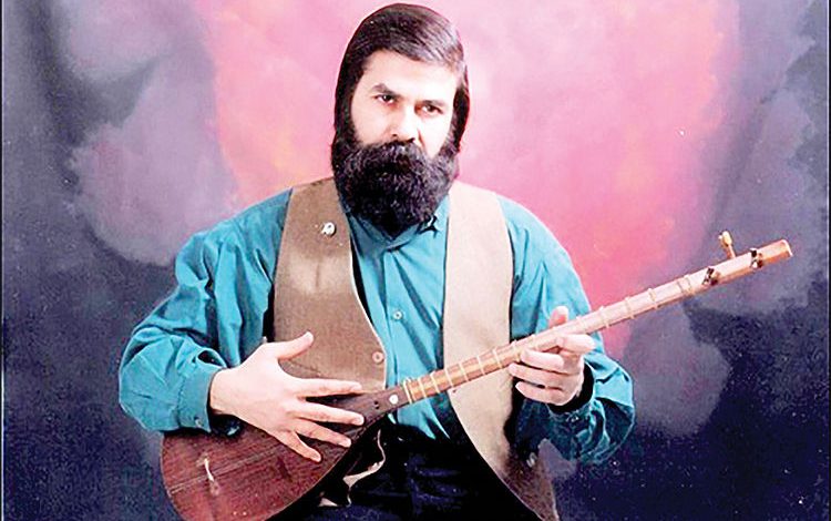 Tanbur persian instrument