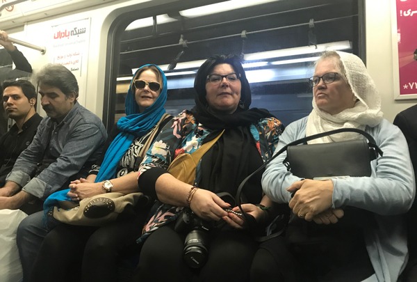 Woman Visitors In Iran: metro