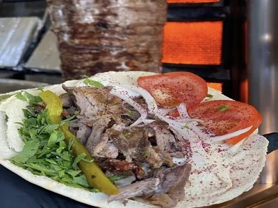 street food in iran: Shawarma
