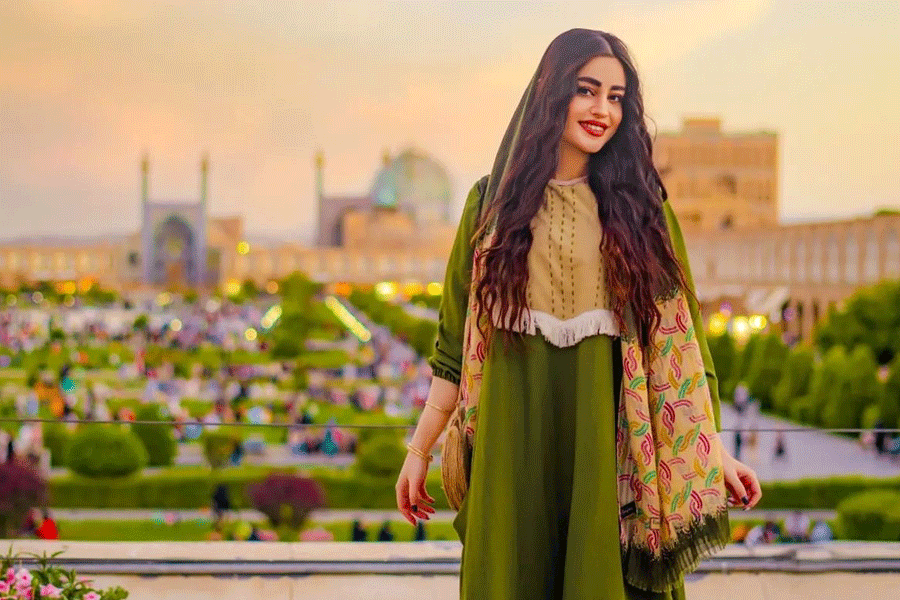 persian girl dress